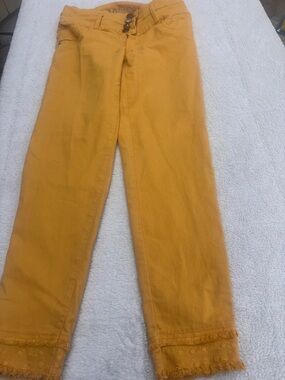 Fringe-Hem Cropped Pants in Mustard Yellow